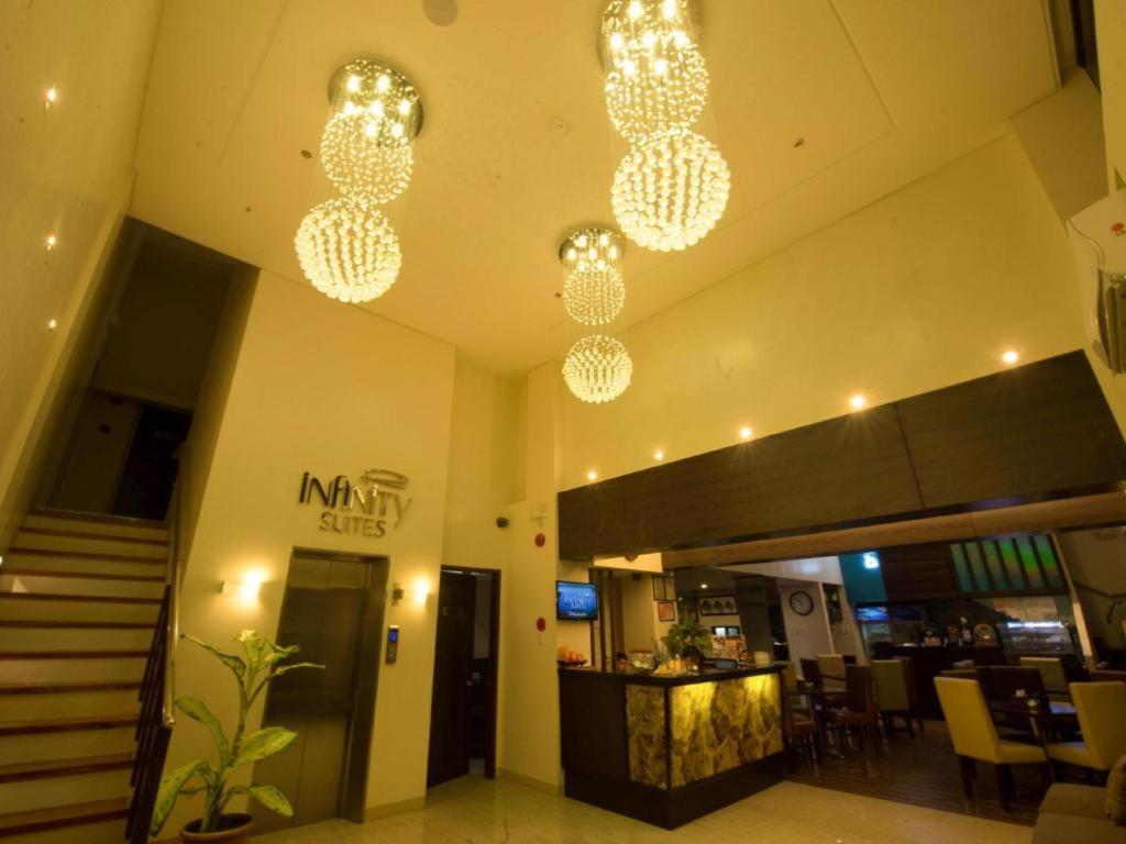 Infinity Suites Davao Exterior foto
