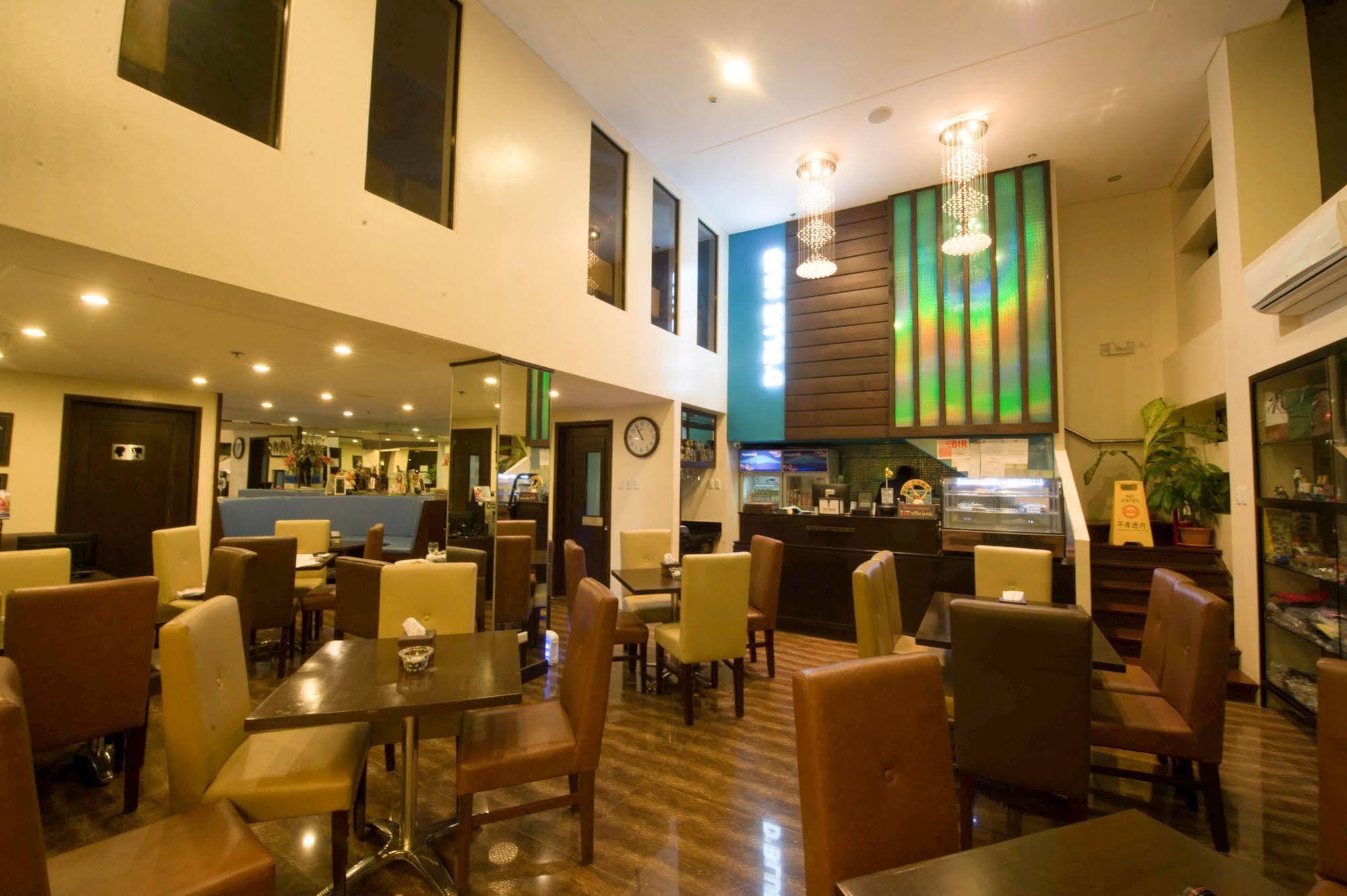 Infinity Suites Davao Exterior foto