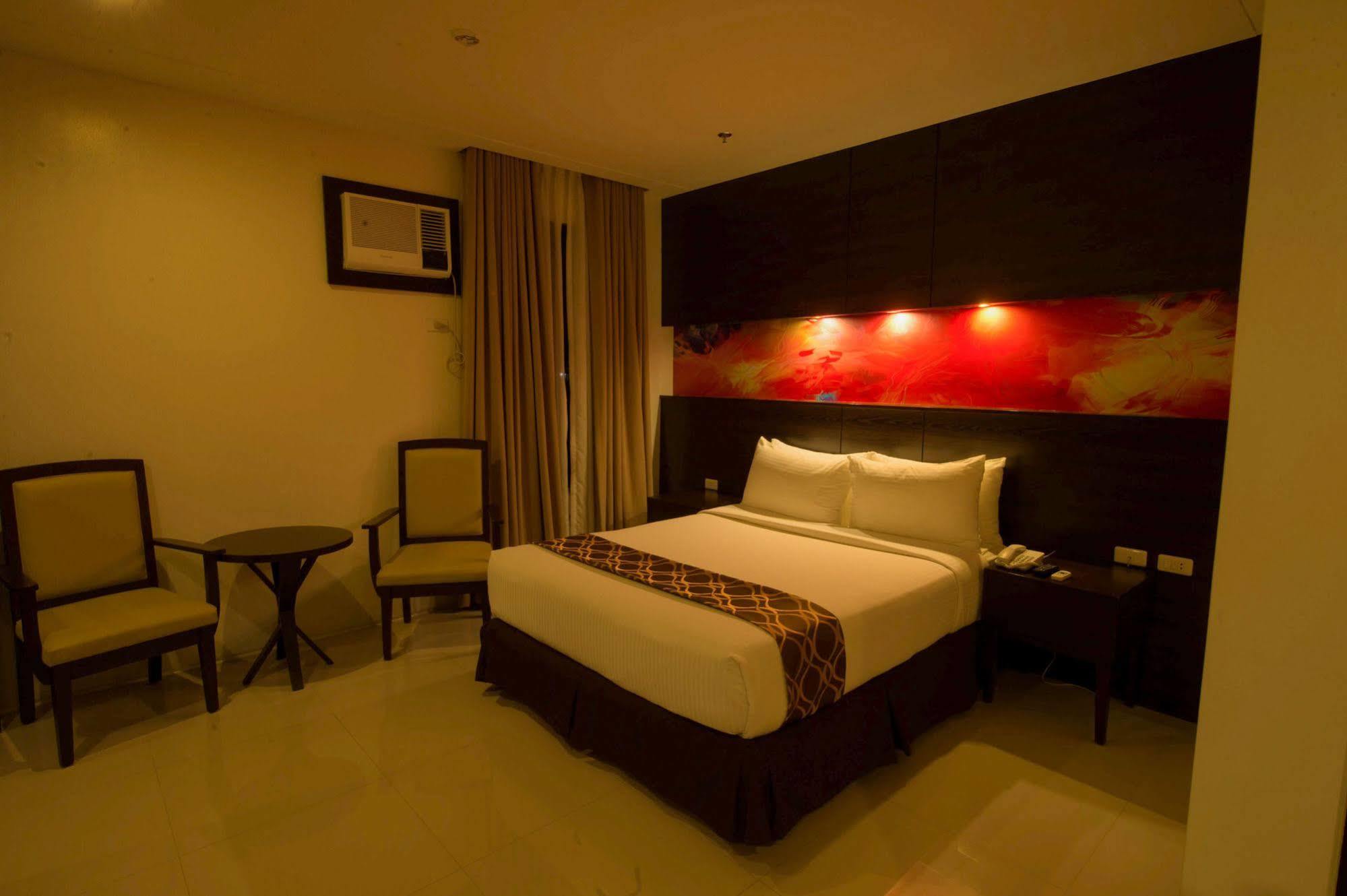 Infinity Suites Davao Exterior foto